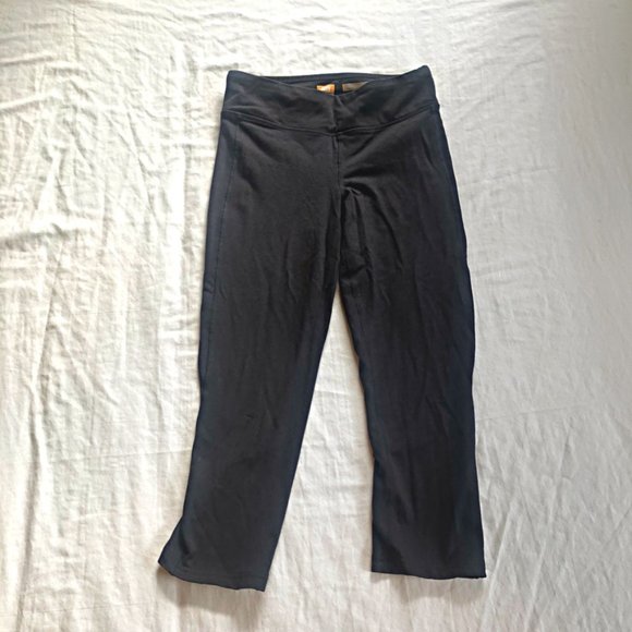 Black Lucy Leggings size small ` - Picture 2 of 5